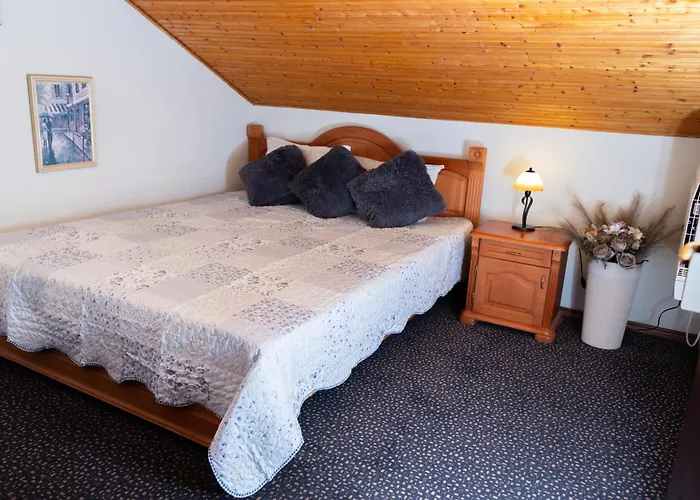 Boutique St. Stefan 네세부르