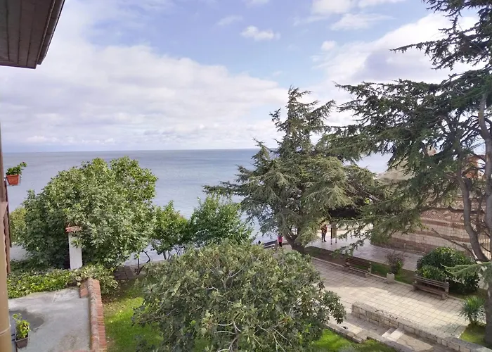 Boutique St. Stefan فندق نيسيبار